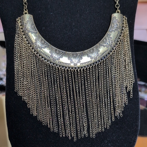 Jewelry - Gold Fringe Statement Necklace